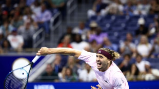 Zverev romps into quarter-finals as Darderi downed 