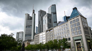 Borsa: Europa contrastata, effetto S su Parigi, Milano +1,3%