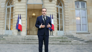 Lecornu tente d'unir une coalition contrariée avant de dévoiler son gouvernement