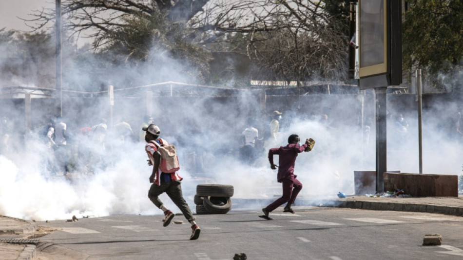 Le S&eacute;n&eacute;gal semble s'enfoncer dans la crise apr&egrave;s la r&eacute;pression des manifestations