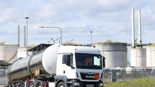 Il Wti scivola ancora e finisce sotto gli 84 dollari, il gas a 39 euro