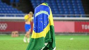 Foot: Dani Alves, la fin brutale d'une carri&egrave;re record