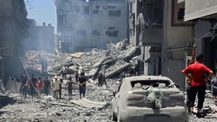 Personal sanitario palestino reporta 24 muertos en bombardeos israel&iacute;es en Gaza