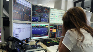 Borsa: Milano consolida i 40mila punti, in luce Tim a +1,9%