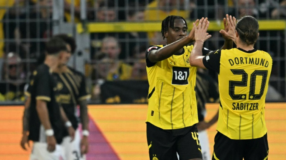 Gittens double sends Dortmund past Frankfurt, Leipzig win