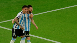 Messi erl&ouml;st Argentinien und zieht mit Maradona gleich