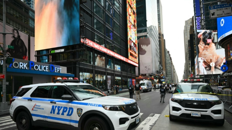 Two dead after stabbing in New York's Times Square 