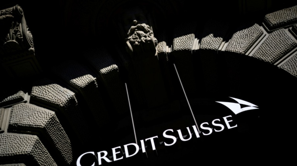 Credit Suisse d&eacute;&ccedil;oit encore et chute lourdement en Bourse
