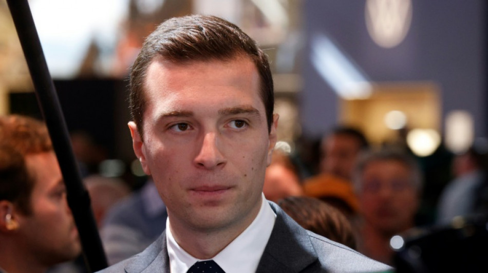 La publicit&eacute; pour le livre de Jordan Bardella ne sera pas diffus&eacute;e dans les gares, a d&eacute;cid&eacute; Mediatransports