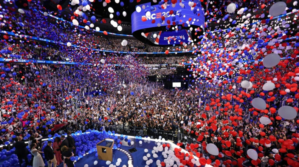 Harris promet &agrave; l'Am&eacute;rique un "nouveau chemin" d'unit&eacute;