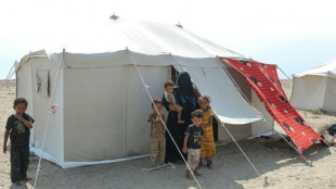 Au Y&eacute;men en guerre, des milliers de familles reprennent les chemins de l'exil