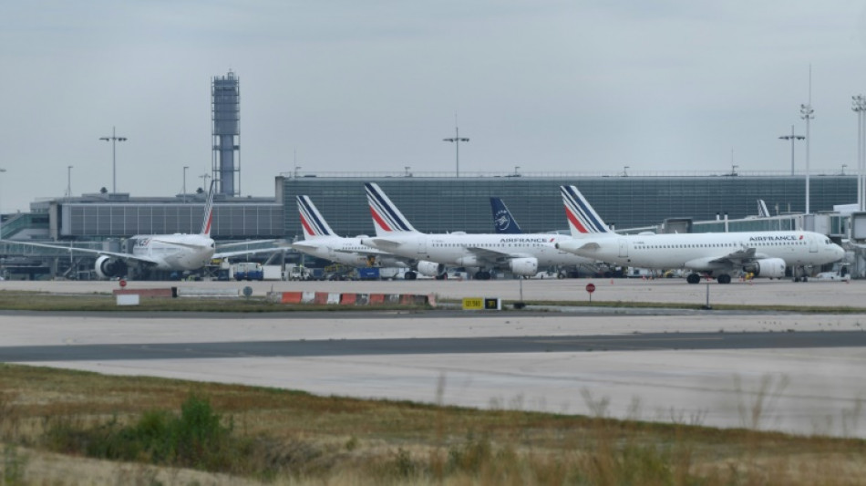 Jeudi noir pour le transport a&eacute;rien fran&ccedil;ais malgr&eacute; la lev&eacute;e d'un pr&eacute;avis de gr&egrave;ve