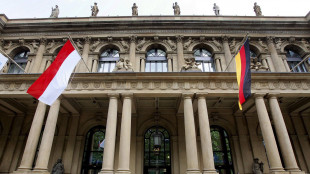 Borsa: Europa positiva in apertura, Parigi, 1,57%
