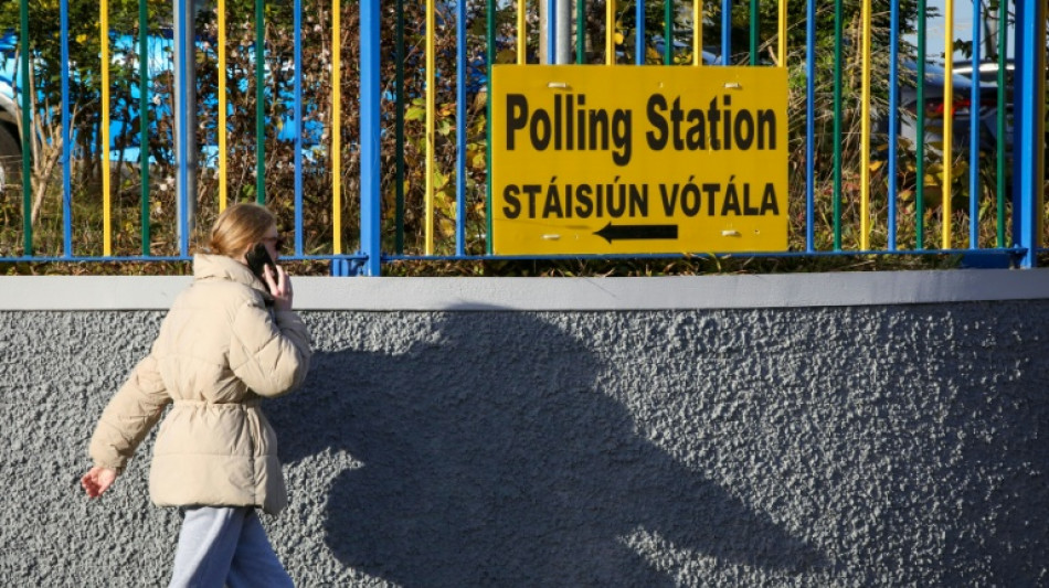 Les Irlandais commencent &agrave; voter dans des &eacute;lections l&eacute;gislatives serr&eacute;es