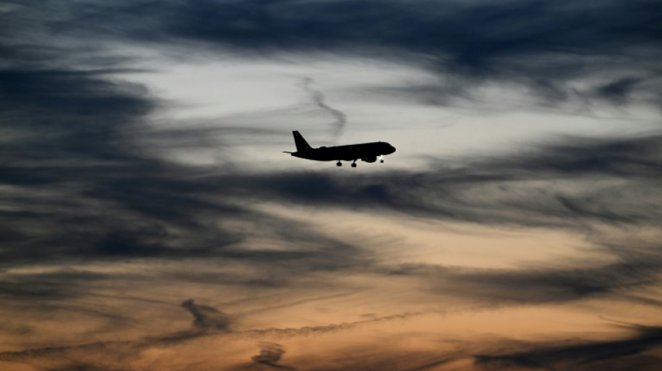 Bericht: Regierung rechnet diesen Sommer nicht erneut mit Chaos an Flugh&auml;fen