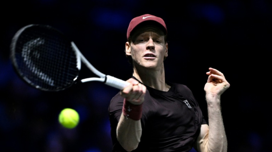 Sinner vence Zverev e vai enfrentar Auger-Aliassime na final do Masters 1000 de Paris