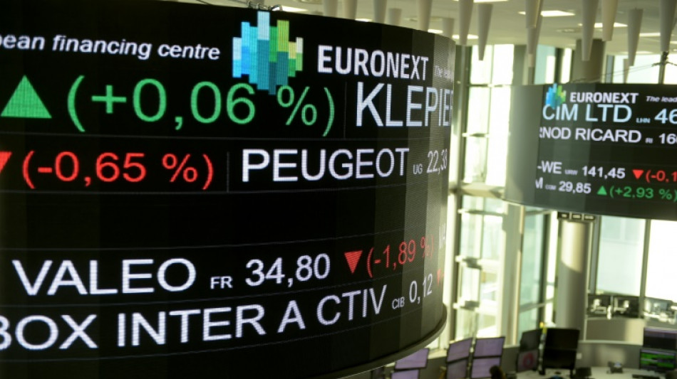 Les Bourses europ&eacute;ennes repassent dans le vert, Paris rebondit de plus de 2%