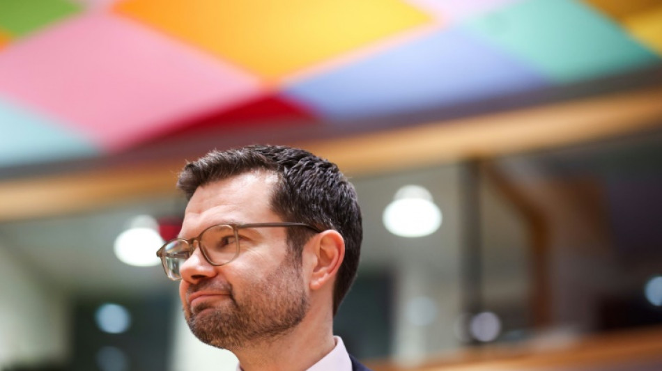 Buschmann sagt Medienschaffenden Unterst&uuml;tzung gegen Einsch&uuml;chterung zu