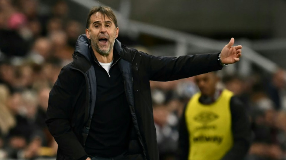 West Ham vence Newcastle e alivia press&atilde;o sobre Lopetegui