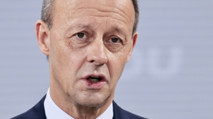 CDU-Chef Merz kritisiert Entscheidungen in &Auml;ra Merkel zu Putin