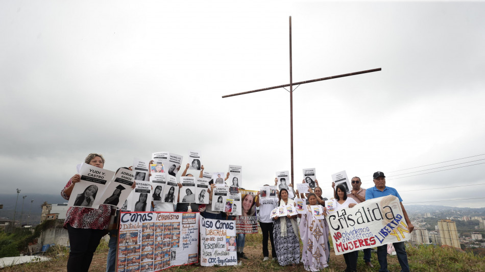 Venezuela, madri dei prigionieri politici in marcia verso la Nunziatura