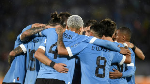 Uruguai bate Bol&iacute;via (3-0) em casa na volta de Su&aacute;rez e &eacute; l&iacute;der provis&oacute;rio das Eliminat&oacute;rias