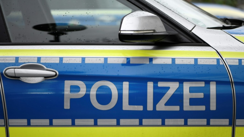 Tourist f&auml;hrt mit Mietauto auf Hopfensee in Bayern und bricht ein