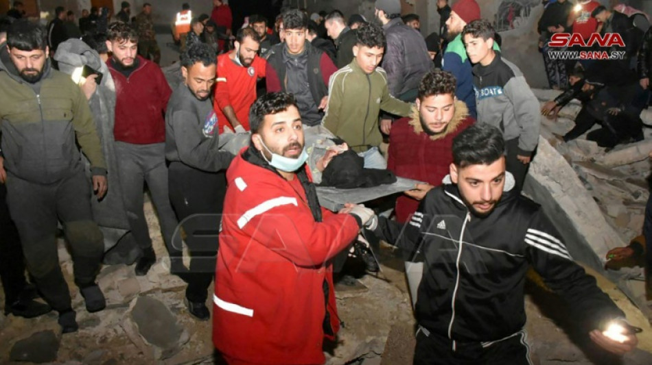 Decenas de muertos en Turqu&iacute;a y Siria por fuerte sismo de magnitud 7,8 