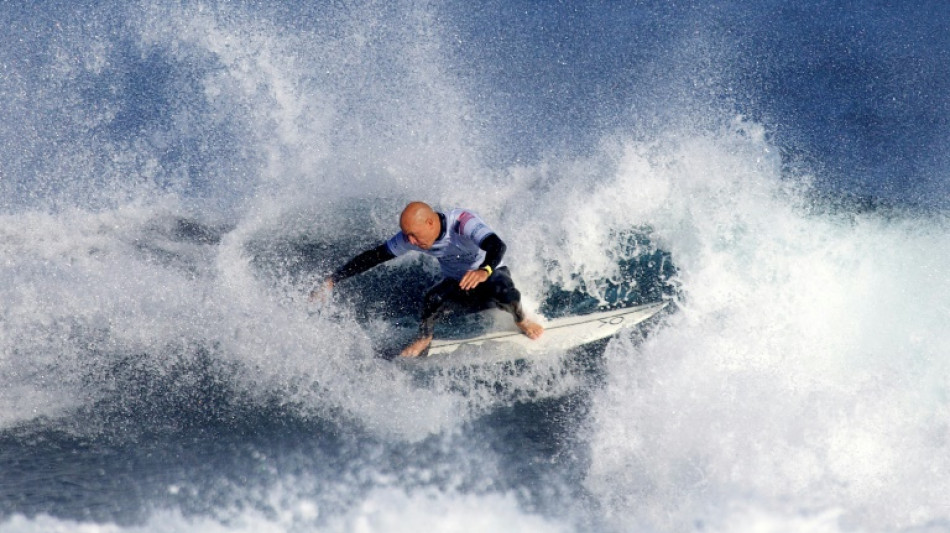 Lenda do surfe, Kelly Slater indica que sua aposentadoria est&aacute; pr&oacute;xima