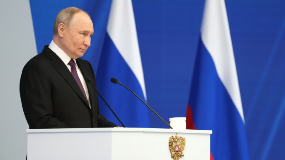 Putin alerta pa&iacute;ses ocidentais sobre risco real de guerra nuclear
