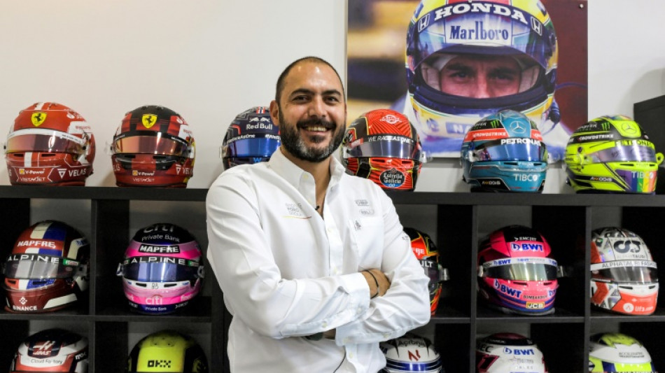 Conocido por su Gran Premio, Bar&eacute;in tambi&eacute;n fabrica los cascos de los pilotos