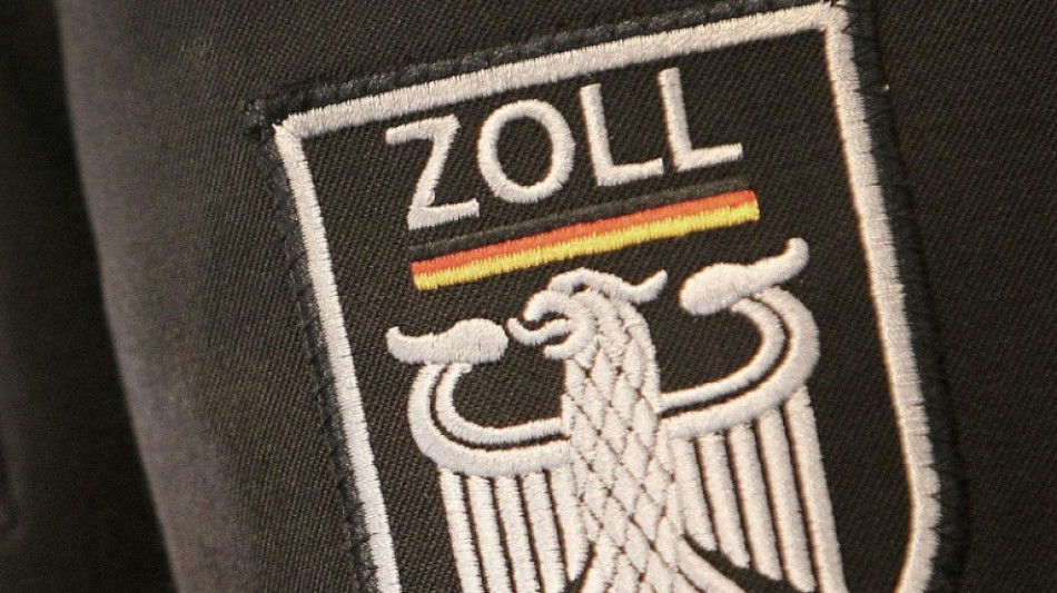 Händler aus Niedersachsen soll Luxusautos illegal nach Russland exportiert haben