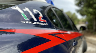 Padre, madre e figlia trovati morti a Roma, ipotesi omicidio-suicidio