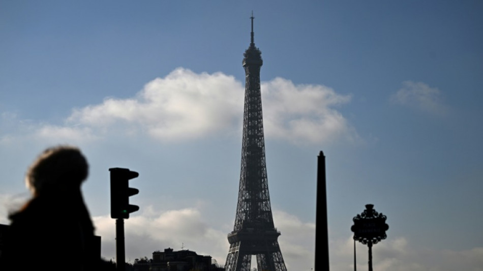 Les touristes &eacute;trangers ont rapport&eacute; 58 milliards &agrave; la France en 2022, un record selon Atout France