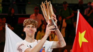 Sinner vence Djokovic em 2 sets e &eacute; campe&atilde;o do Masters 1000 de Xangai