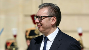 Presidente da Sérvia é internado em hospital militar após retornar dos Estados Unidos