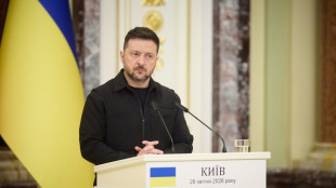 Zelensky anuncia mudan&ccedil;as no governo e substiui&ccedil;&atilde;o da primeira-ministra