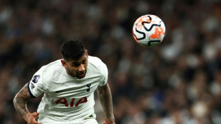Zagueiro argentino Cristian Romero desfalcar&aacute; Tottenham por 1 m&ecirc;s