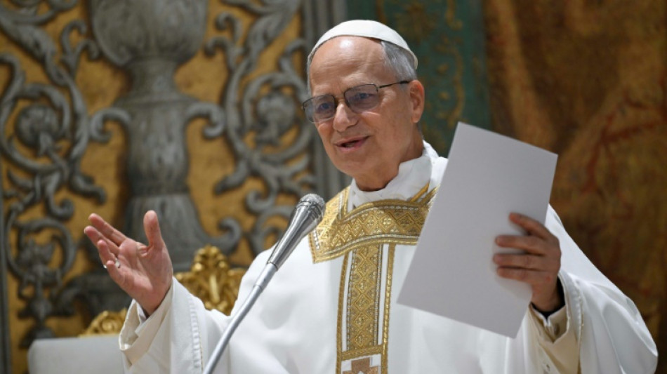 Neuer Papst Leo XIV. hält traditionelles Sonntagsgebet auf dem Petersplatz ab