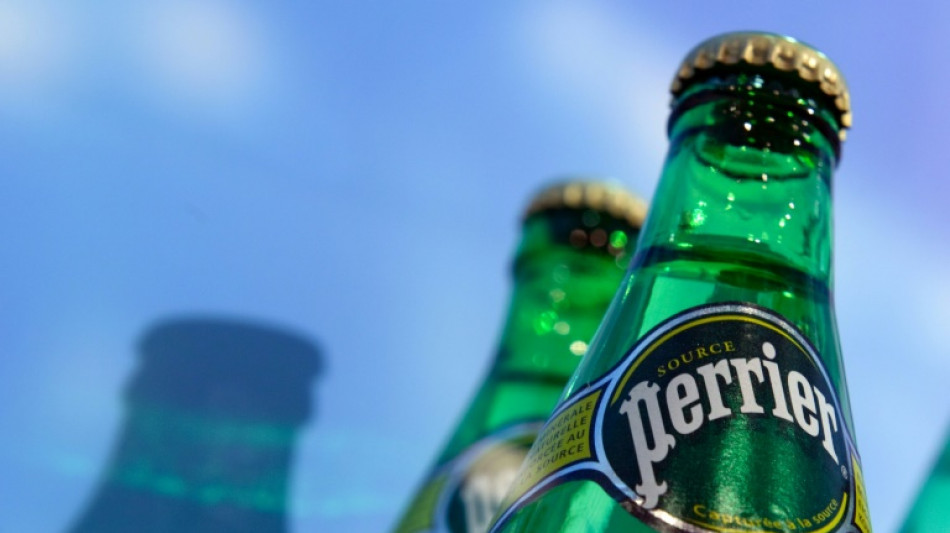 Une autorit&eacute; de sant&eacute; sugg&egrave;re &agrave; Nestl&eacute; d'envisager un arr&ecirc;t de la production d'eau min&eacute;rale Perrier