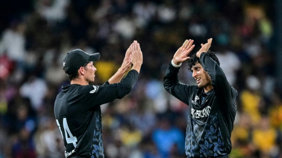 'Street-smart' New Zealand can topple England to make T20 semis: coach