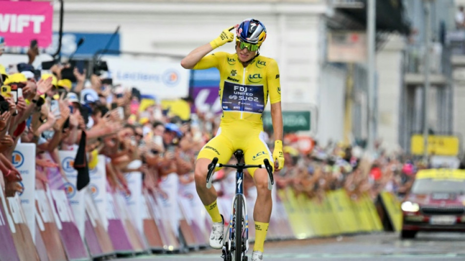 Vollering wins Tour de France Femmes after war of nerves