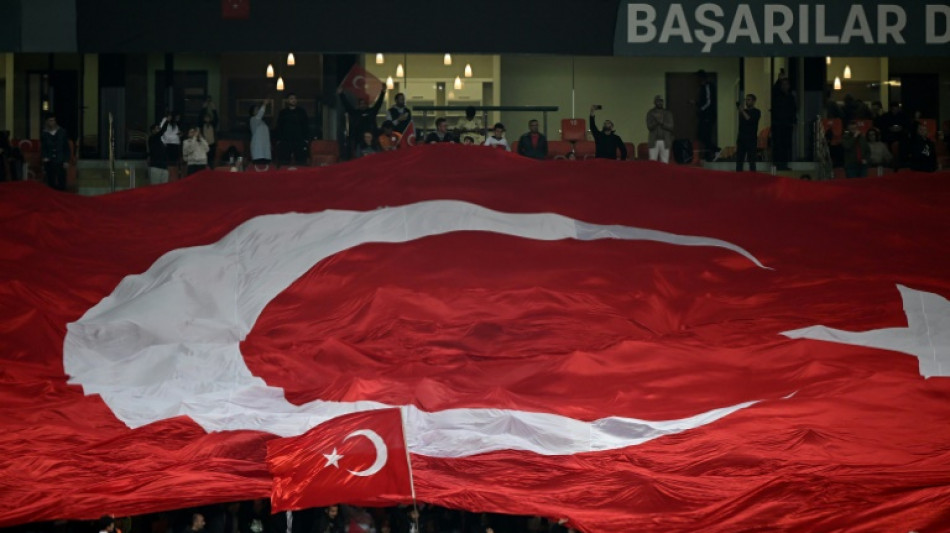 &Eacute;moi et indignation en Turquie apr&egrave;s l'agression d'un arbitre