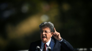 Izquierdista M&eacute;lenchon podr&iacute;a disputar balotaje presidencial en Francia, seg&uacute;n sondeos