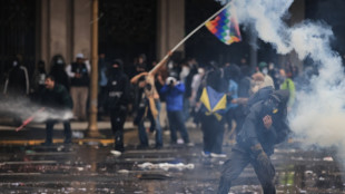 Manifesta&ccedil;&atilde;o de universit&aacute;rios termina em confronto com a pol&iacute;cia na Argentina