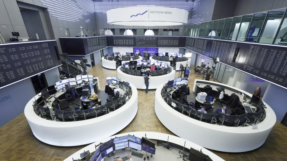 Borsa: l'Europa chiude in calo tra dazi e tensioni geopolitiche