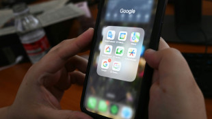 Los principales canales de televisi&oacute;n de Chile denuncian a Google por monopolio