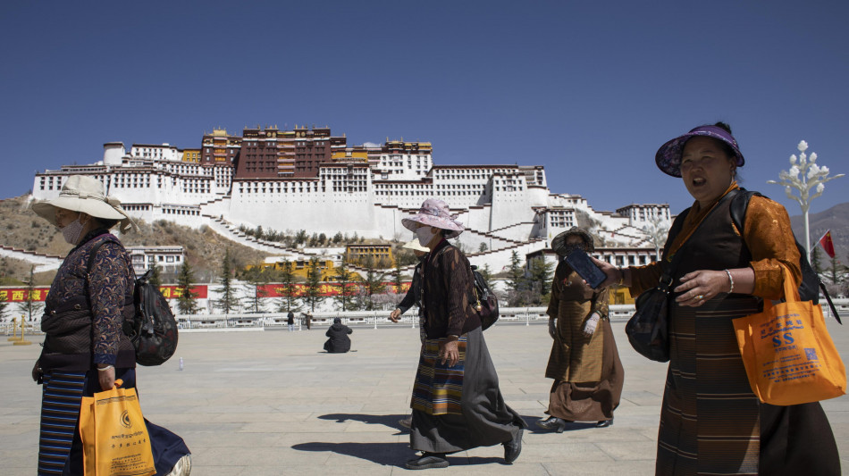 Xi in Tibet per i 60 anni della fondazione della Regione