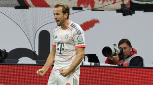 In-form Kane 'hungry' as Bayern and Dortmund face off
