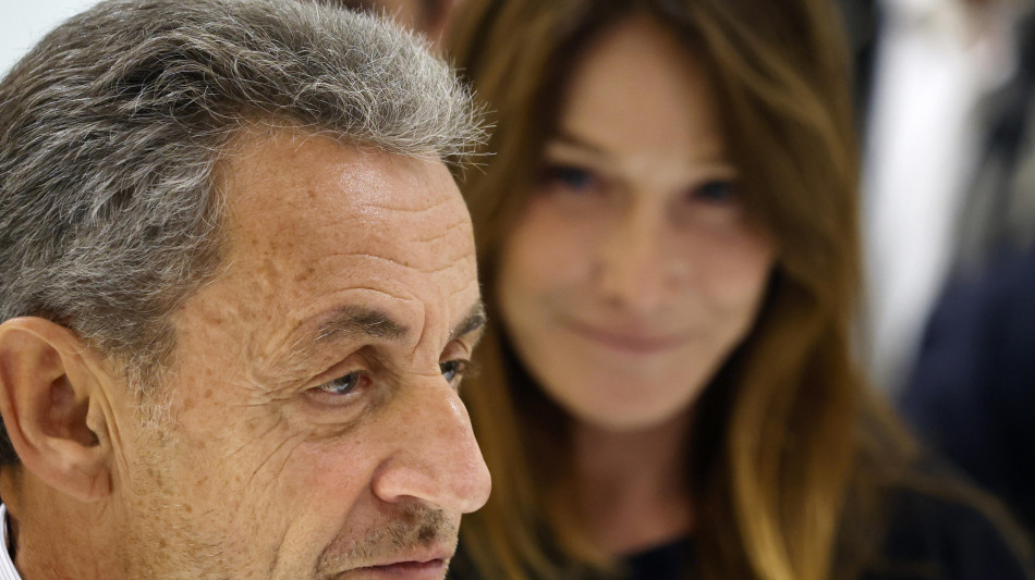 Sarkozy marted&igrave; in carcere, il figlio chiama alla mobilitazione